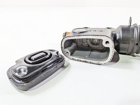 2022 Harley Softail FXLRST Low Rider Rear Brake Master Cylinder 41700460 {{ shop.shopifyCountryName }} - Mototech271