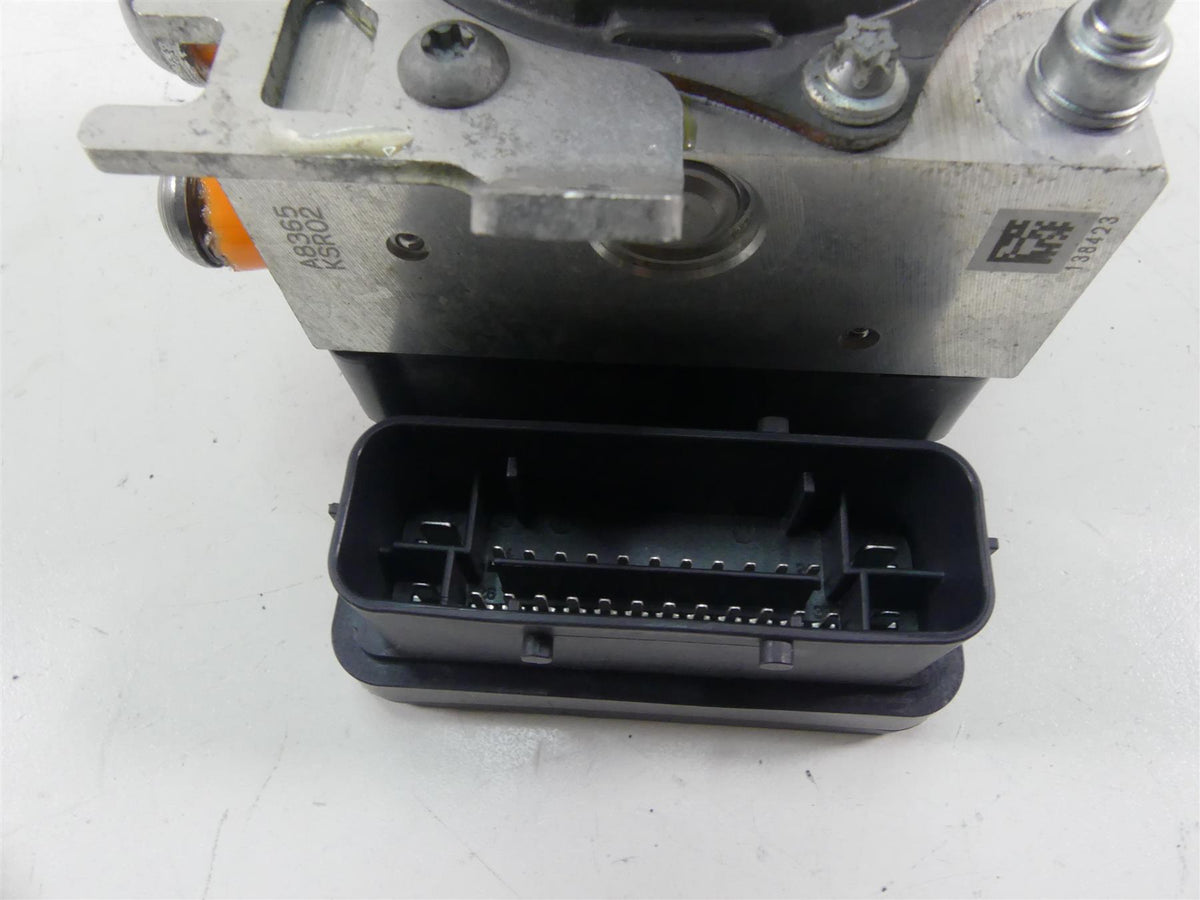 2012 BMW S1000RR K46 Abs Brake Pump Unit Pressure Module 8528646 34518526896 {{ shop.shopifyCountryName }} - Mototech271