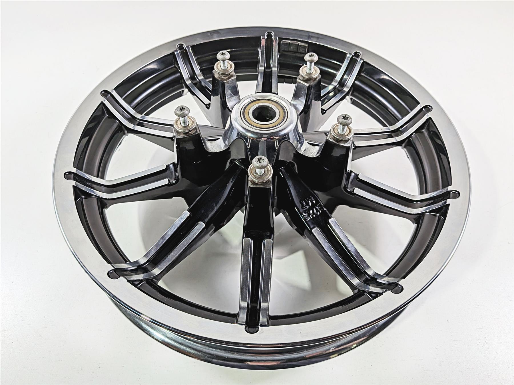 2014 Harley Touring FLHTK Electra Glide Straight 17x3 Front Wheel 10 Sp 43300386-Mototech271