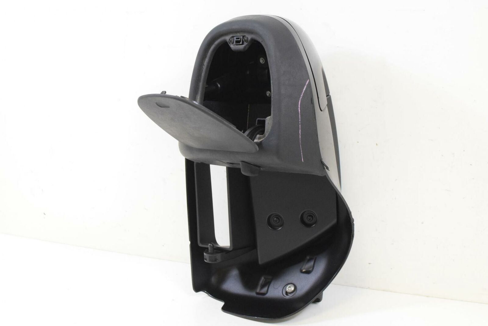 2016 Harley Touring FLHTCU Electra Glide Right Lower Leg Fairing Cover 57100114 {{ shop.shopifyCountryName }} - Mototech271