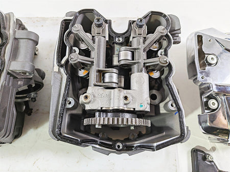 2020 Indian Challenger Limited Cylinderhead Cylinder Head Set 16K 1205855 1205854-Mototech271