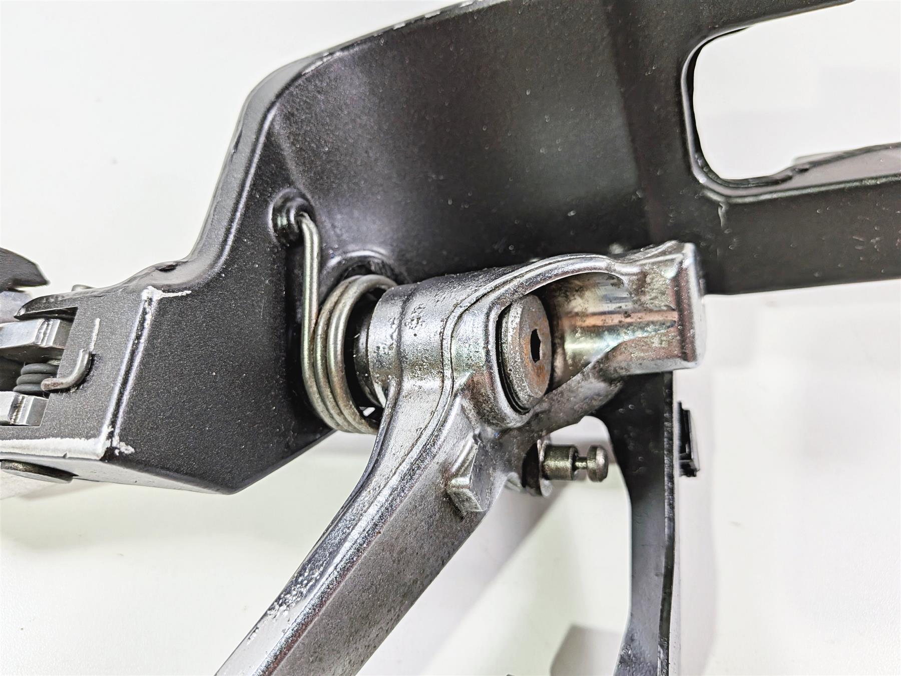 2012 Yamaha XV1900 Raider S Right Foot Peg & Brake Pedal 5C7-27420-00-00 {{ shop.shopifyCountryName }} - Mototech271