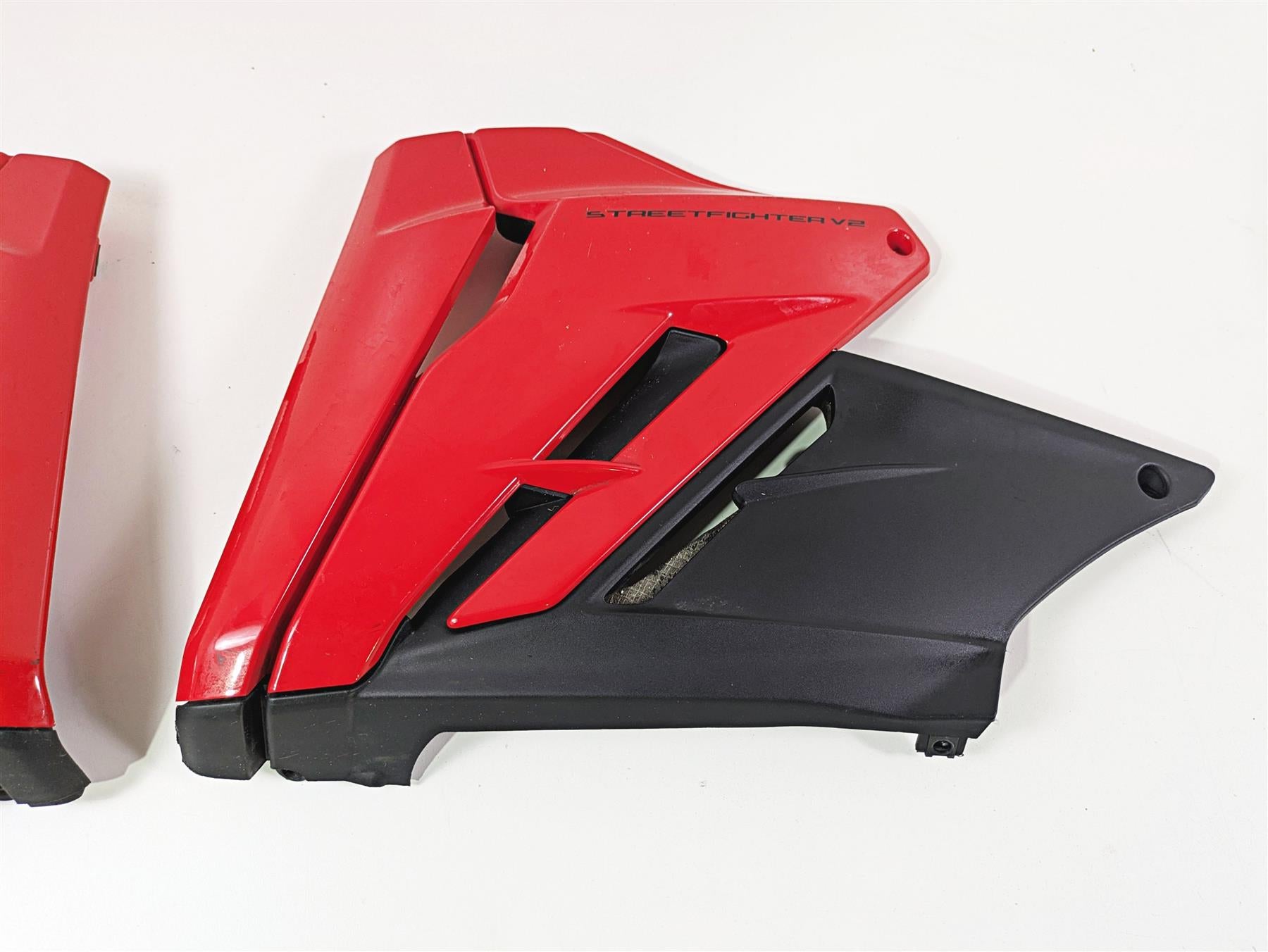 2022 Ducati Streetfighter V2 Tank Side Cover Fairing Set 4801C531A