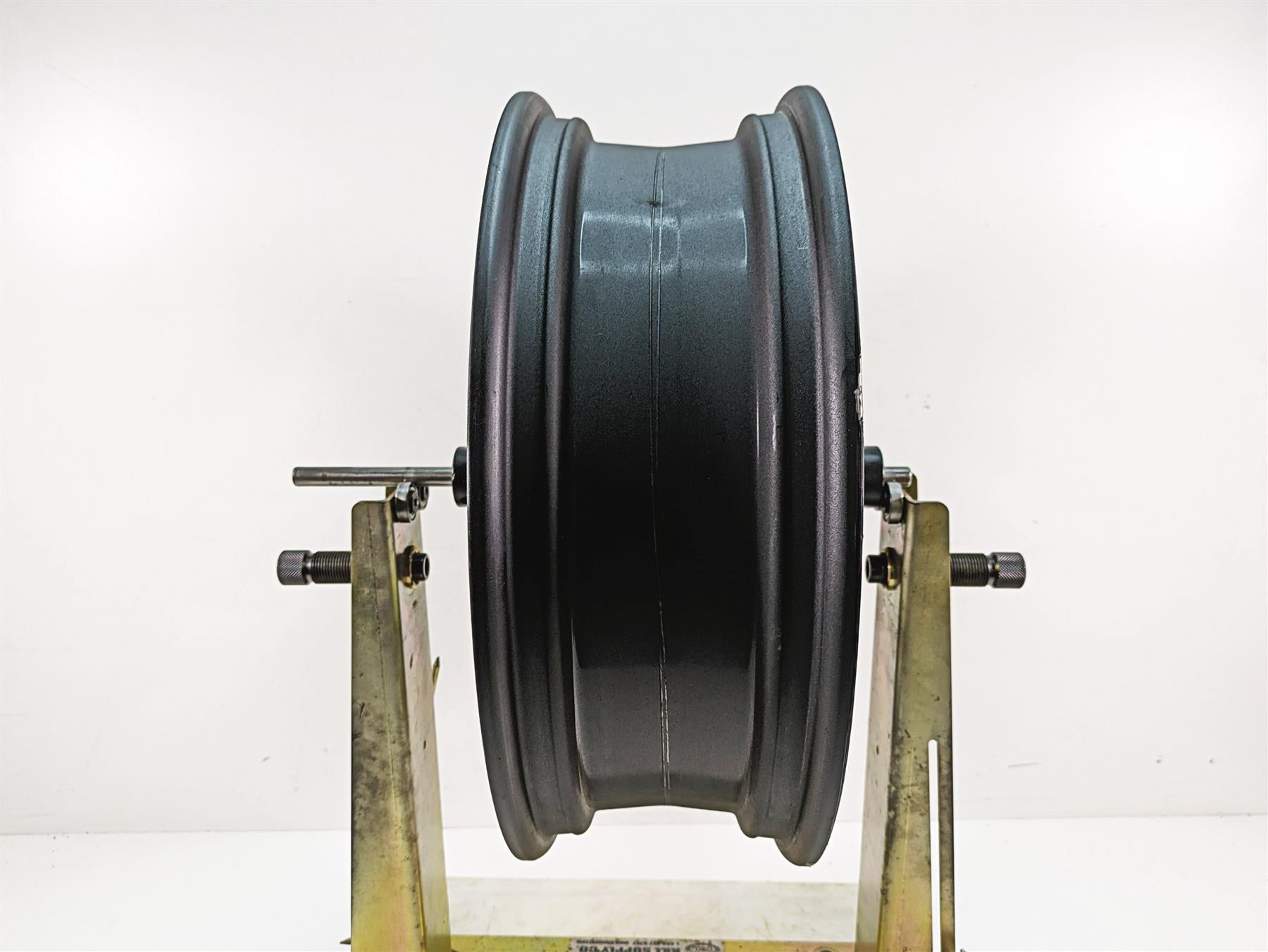 2018 Harley Touring FLHXSE CVO Street Glide Native Customs Turbine Talon 18x5.5 Fat Front Wheel Rim {{ shop.shopifyCountryName }} - Mototech271
