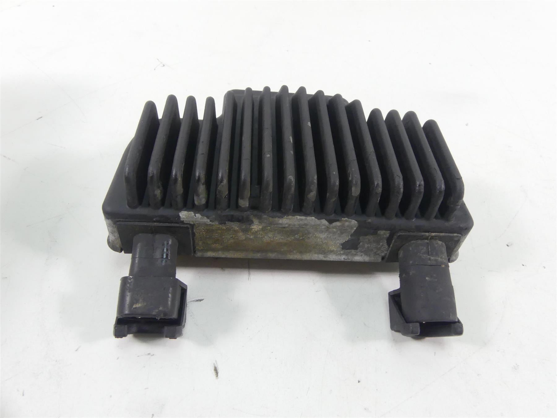 2015 Harley FXDL Dyna Low Rider Rectifier Voltage Regulator 74631-08A {{ shop.shopifyCountryName }} - Mototech271