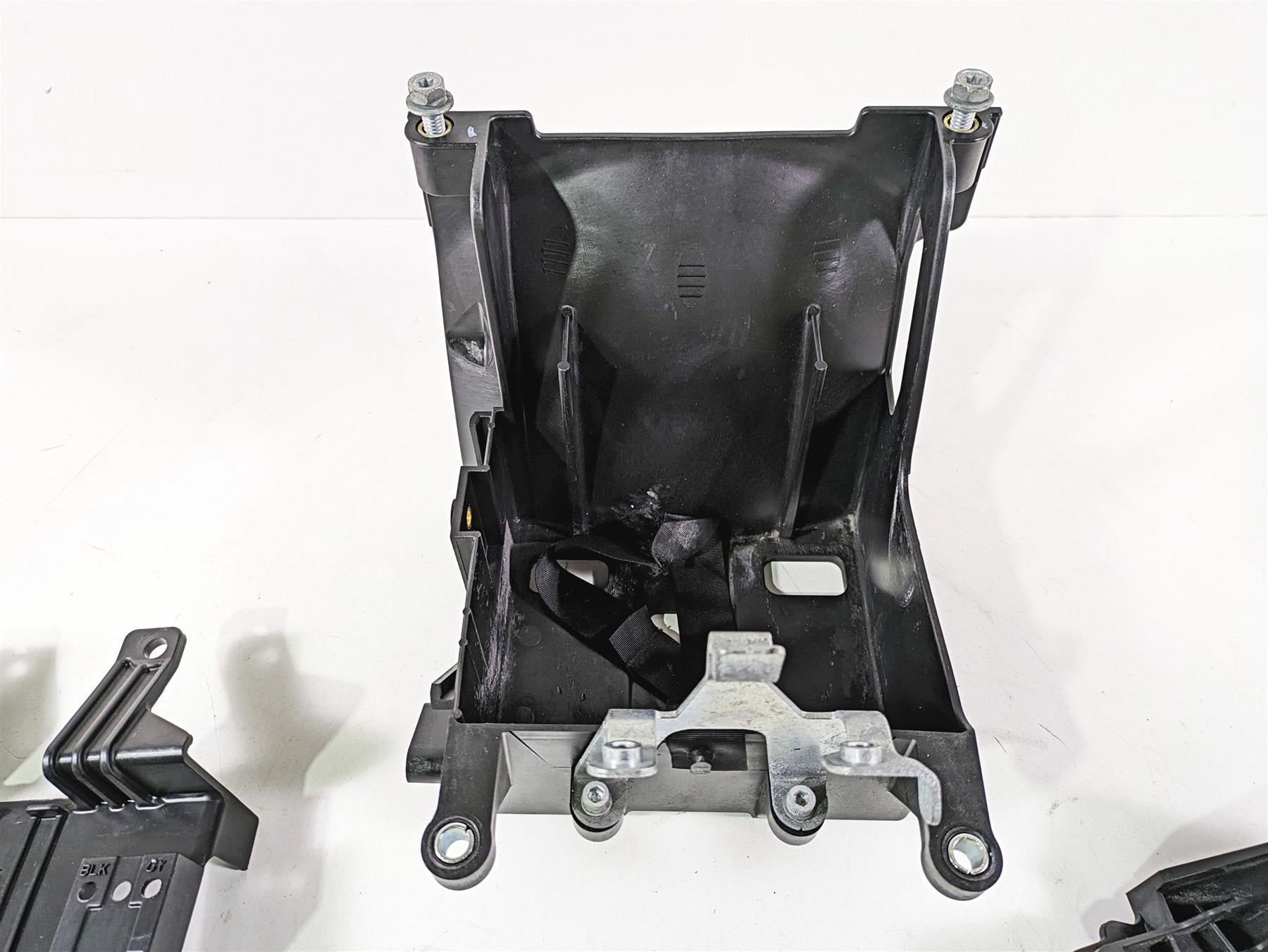 2020 Harley Touring FLHT Electra Glide Battery Tray & Electrical Holder 66000010 {{ shop.shopifyCountryName }} - Mototech271