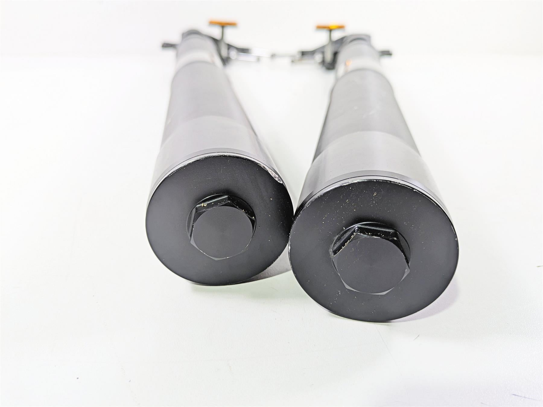 2019 Suzuki M109R VZR1800 Boulevard Front Forks Leg Set 51103-48G30 51103-48G31 {{ shop.shopifyCountryName }} - Mototech271
