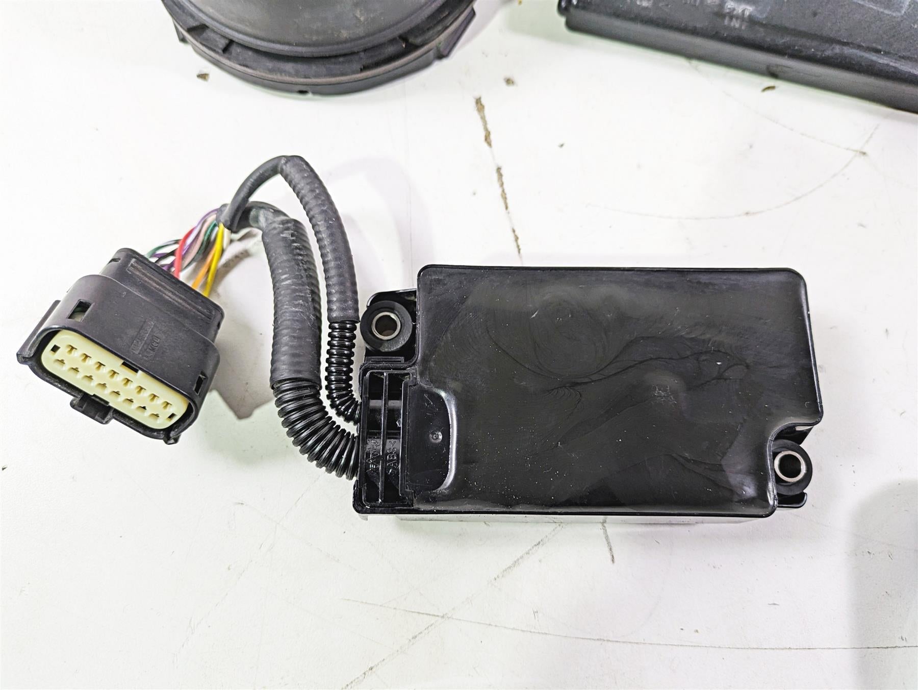 2019 Triumph Speed Triple RS 1050 Ignition Switch Key Immobilizer Cdi T1293450 {{ shop.shopifyCountryName }} - Mototech271