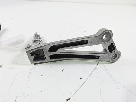 2005 Kawasaki ZX12R Ninja Rear Passenger Footpeg Set 35063-0062-458 {{ shop.shopifyCountryName }} - Mototech271