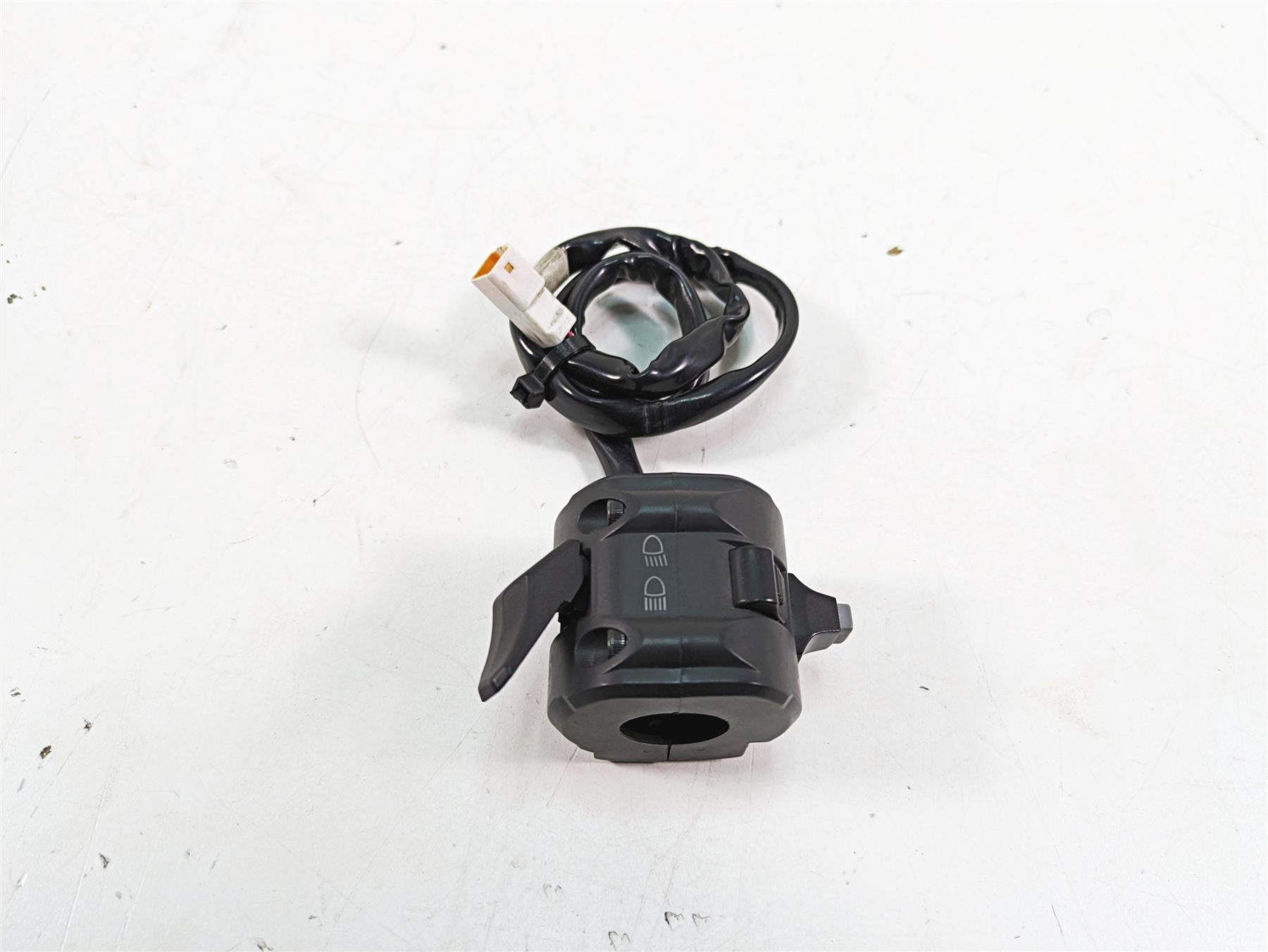 2016 Ducati Panigale 1299 S Left Hand Light Blinker Control Switch 65110132A {{ shop.shopifyCountryName }} - Mototech271