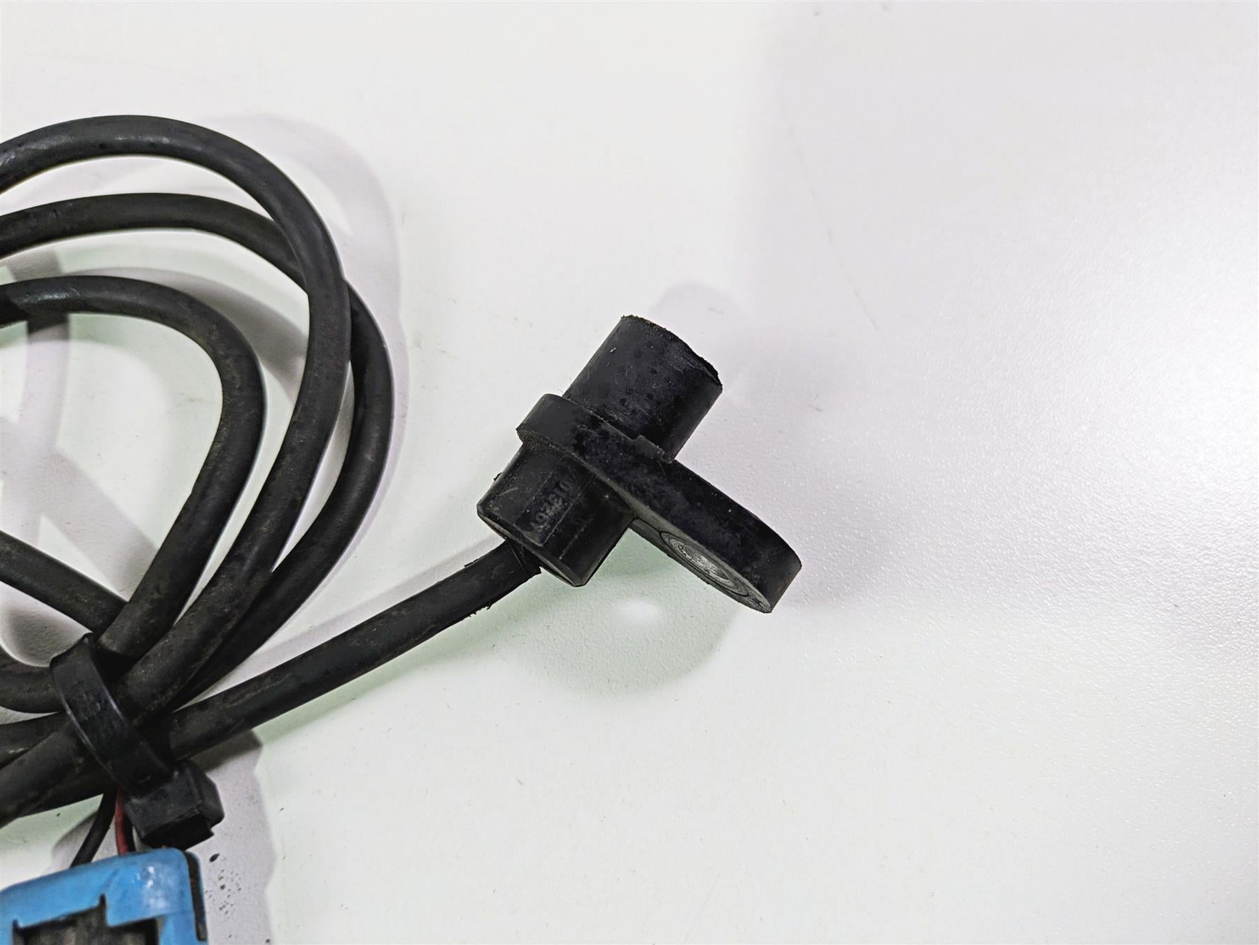 2018 Indian Springfield Dark Horse Rear Brake Abs Wheel Speed Sensor 4014216 {{ shop.shopifyCountryName }} - Mototech271