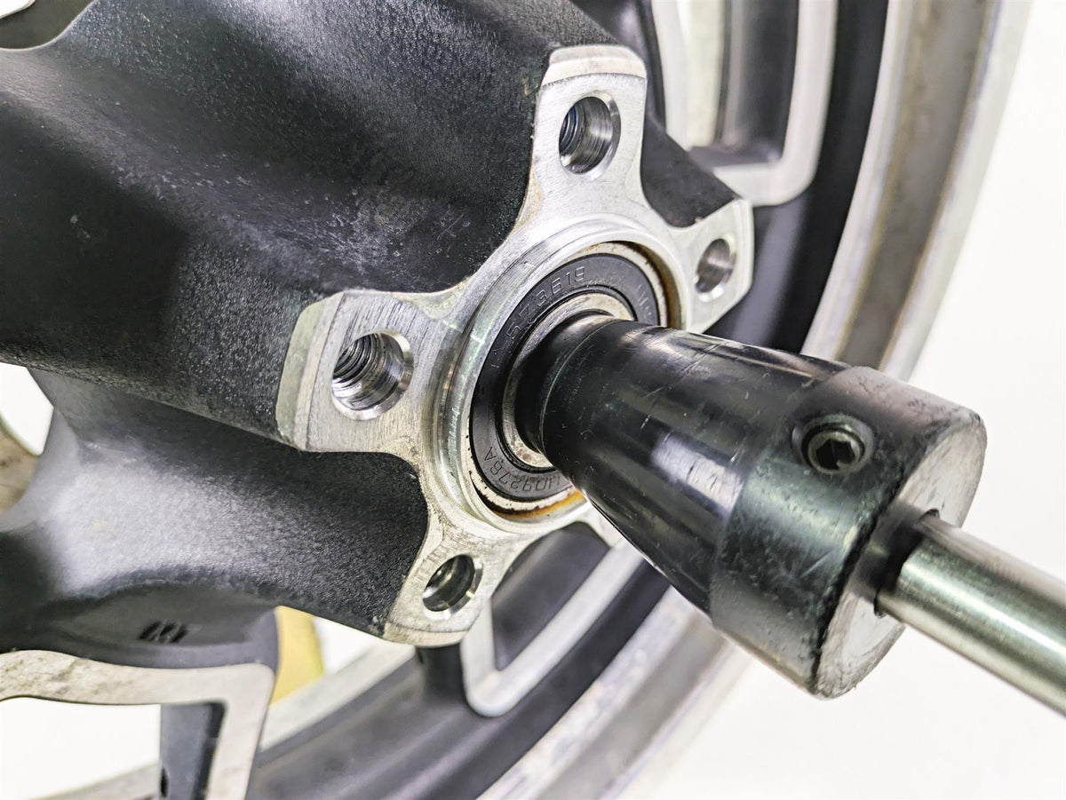 2015 Harley FXDL Dyna Low Rider Straight Rear Wheel Rim 17x4.5 40900289 {{ shop.shopifyCountryName }} - Mototech271