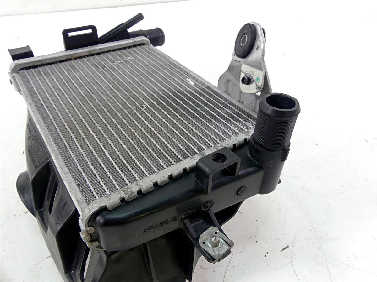 2015 BMW R1200GS GSW K50 Left Radiator + Cover 17118546408 {{ shop.shopifyCountryName }} - Mototech271
