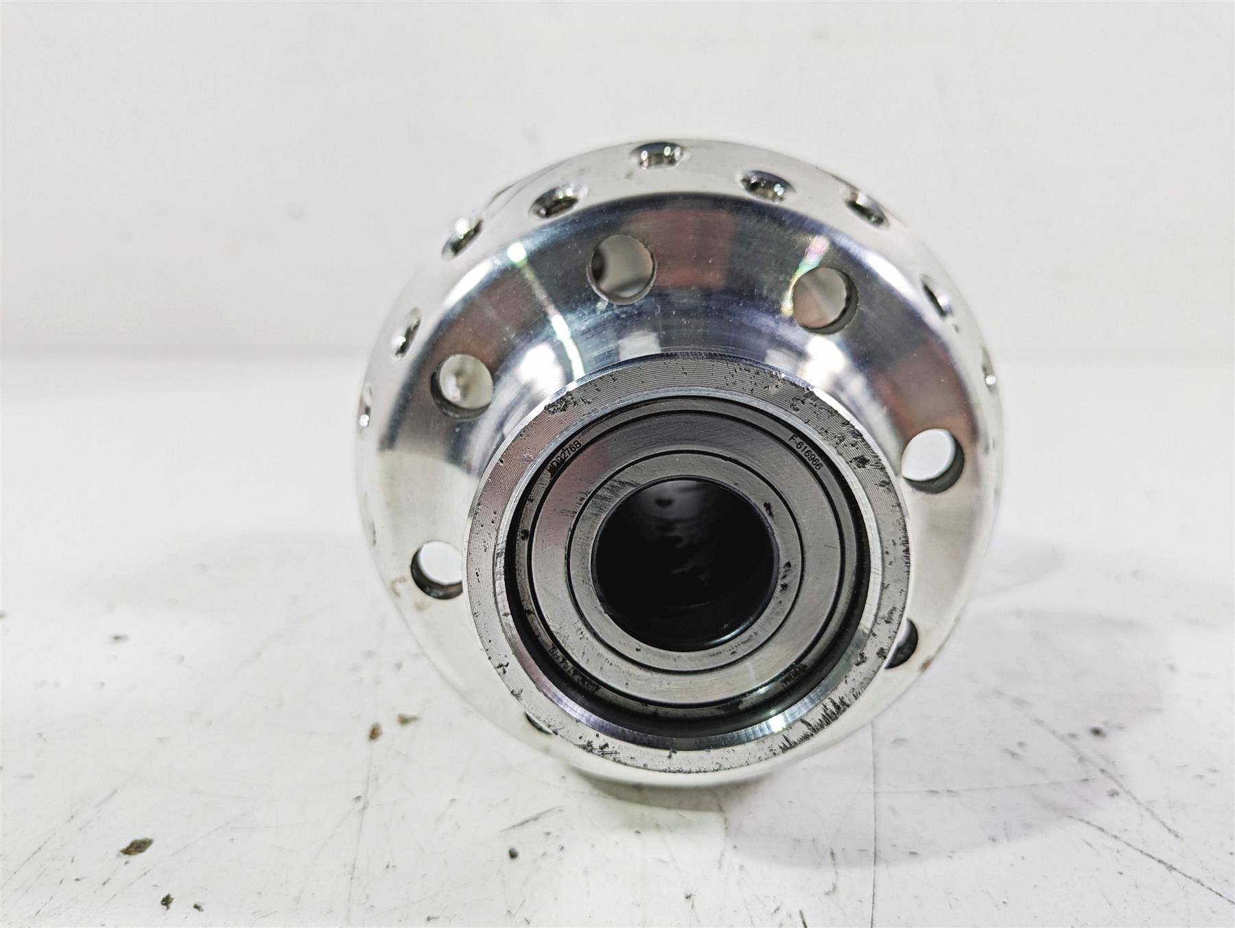 2019 Harley FLHCS Softail Heritage 16x3 Spoke Wheel Hub - Read 43017-07 {{ shop.shopifyCountryName }} - Mototech271