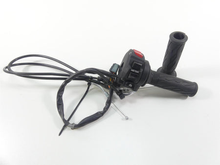 2022 Suzuki GSXR750 Right Hand Control Switch Throttle & Grips -Read 37200-47H30 {{ shop.shopifyCountryName }} - Mototech271