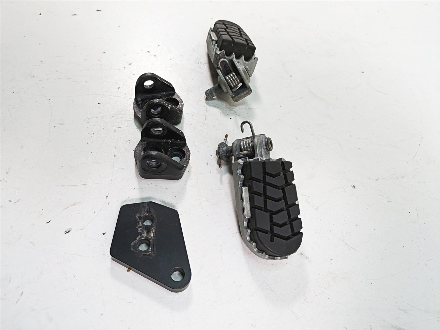 2018 KTM 1090 Adventure R Rider Footpegs Foot Peg Rest Set 60003040133 {{ shop.shopifyCountryName }} - Mototech271