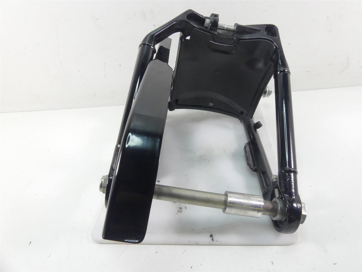 2021 Harley Softail FLSB Sport Glide Swingarm Swing Arm & Guards 47400062 {{ shop.shopifyCountryName }} - Mototech271