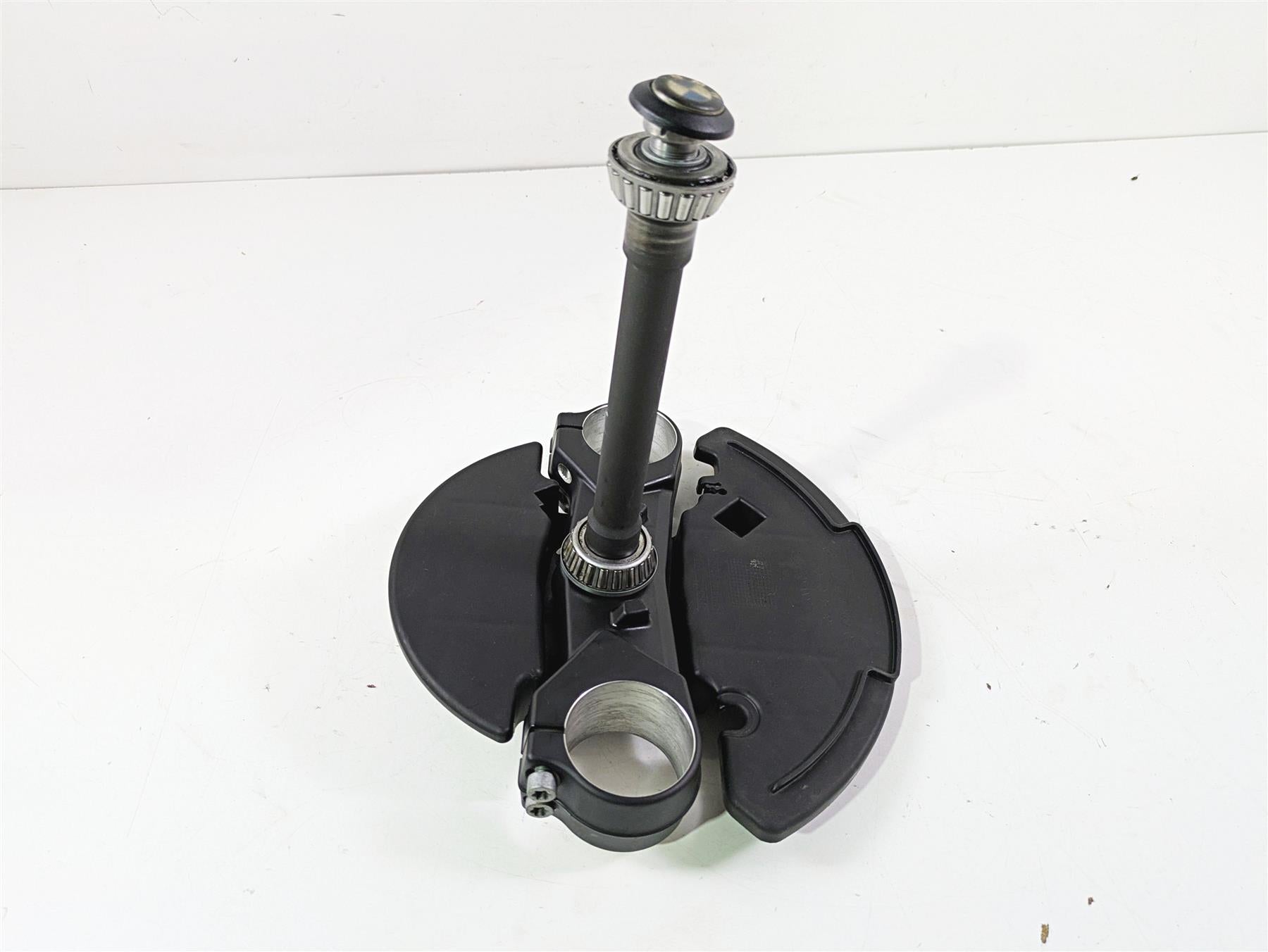 2017 BMW F800GS Adv K75 Lower Triple Tree Steering Clamp 31428530350 {{ shop.shopifyCountryName }} - Mototech271
