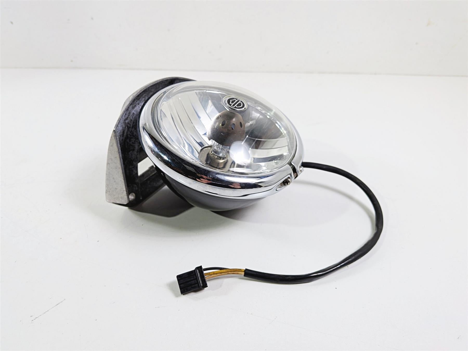 2006 Harley Sportster XL883 Low Headlight Head Light Lamp & Mount 69619-02A