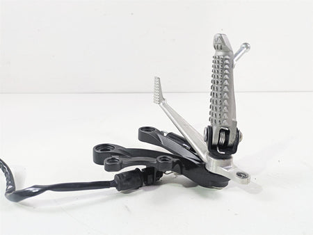 2024 Kawasaki ZX6R ZX636 Ninja Right Footpeg Brake Pedals Set 35063-0590-18R {{ shop.shopifyCountryName }} - Mototech271