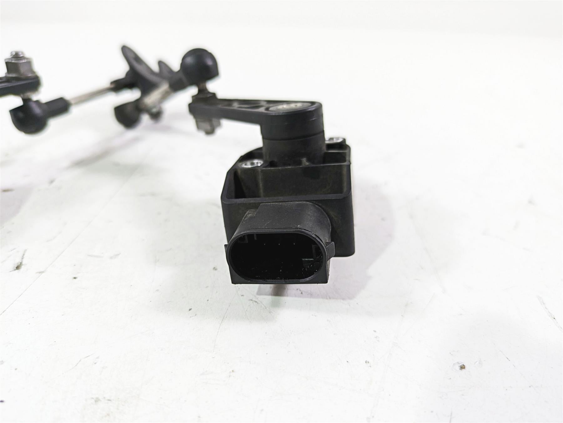 2017 BMW S1000R K47 Headlight & Suspension Level Sensor Set 37146870000 {{ shop.shopifyCountryName }} - Mototech271
