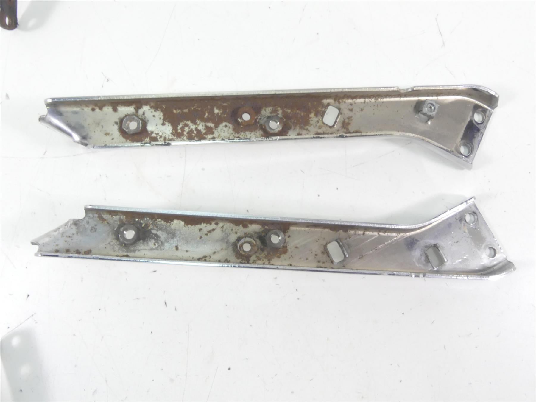 2007 Harley FLHTCU SE2 CVO Electra Glide Saddlebag Guard Set 49176-97 49187-97 {{ shop.shopifyCountryName }} - Mototech271