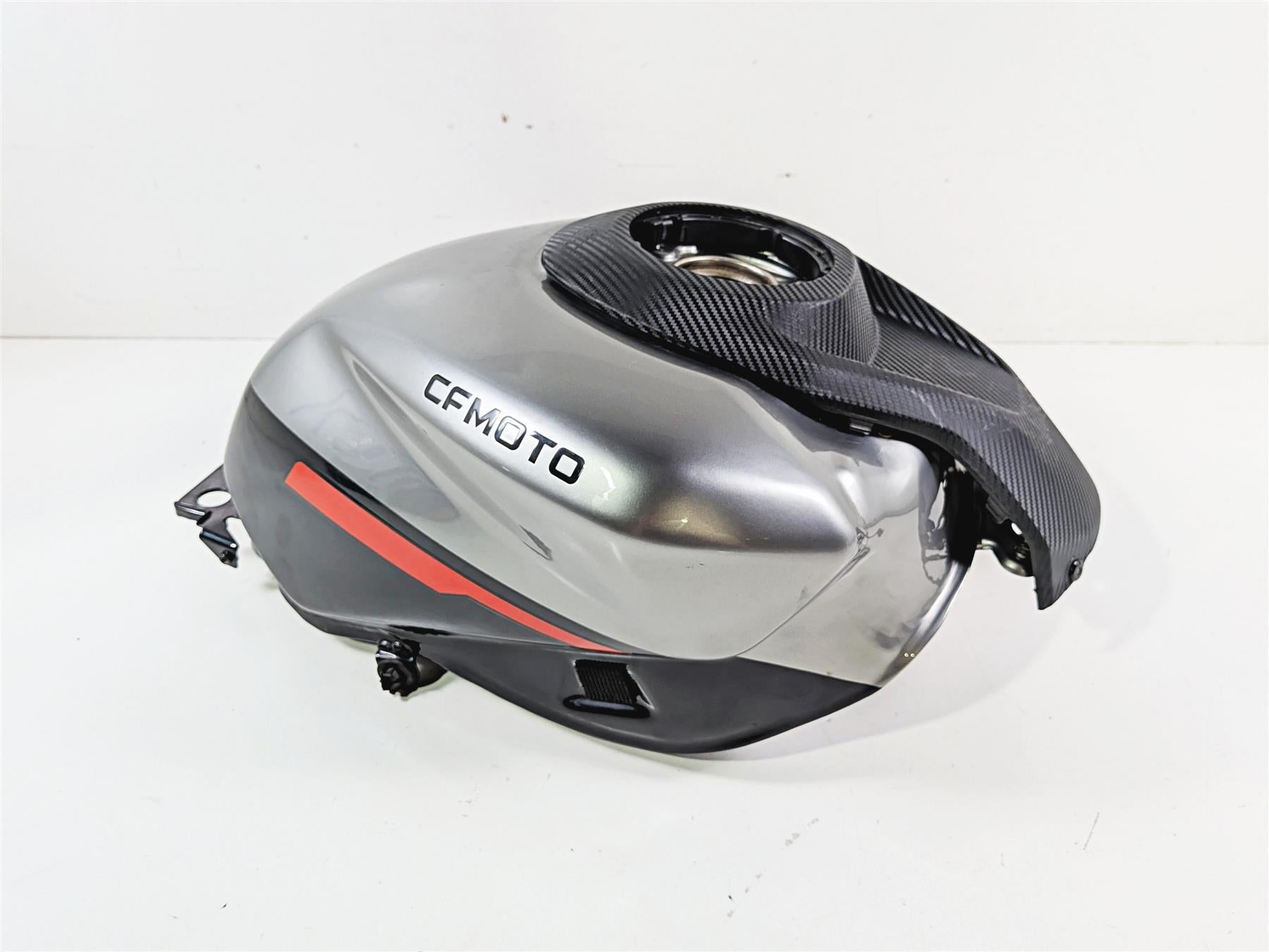 2025 CFMoto 450 SS Fuel Gas Tank + Upper Cover - Dent 6AQV-122000-1301-11 {{ shop.shopifyCountryName }} - Mototech271