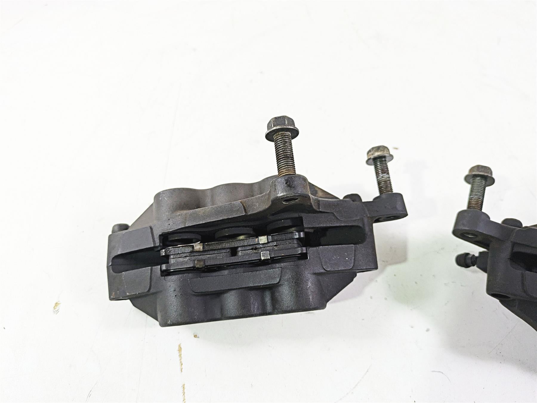 2003 Suzuki GSF1200 Bandit Tokico Front Brake Caliper Set 59100-33E30-999 {{ shop.shopifyCountryName }} - Mototech271