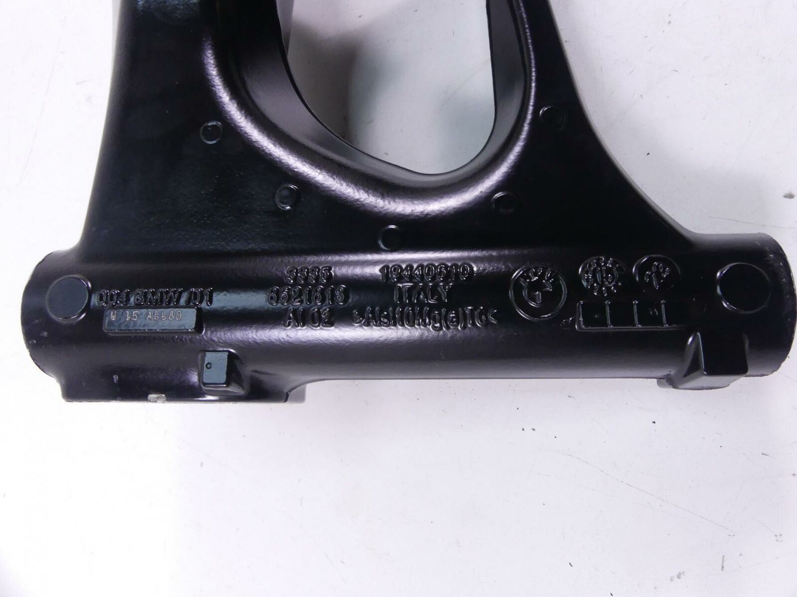 2016 BMW R1200R K53 Rear Swingarm Swing Arm 33358521813 {{ shop.shopifyCountryName }} - Mototech271
