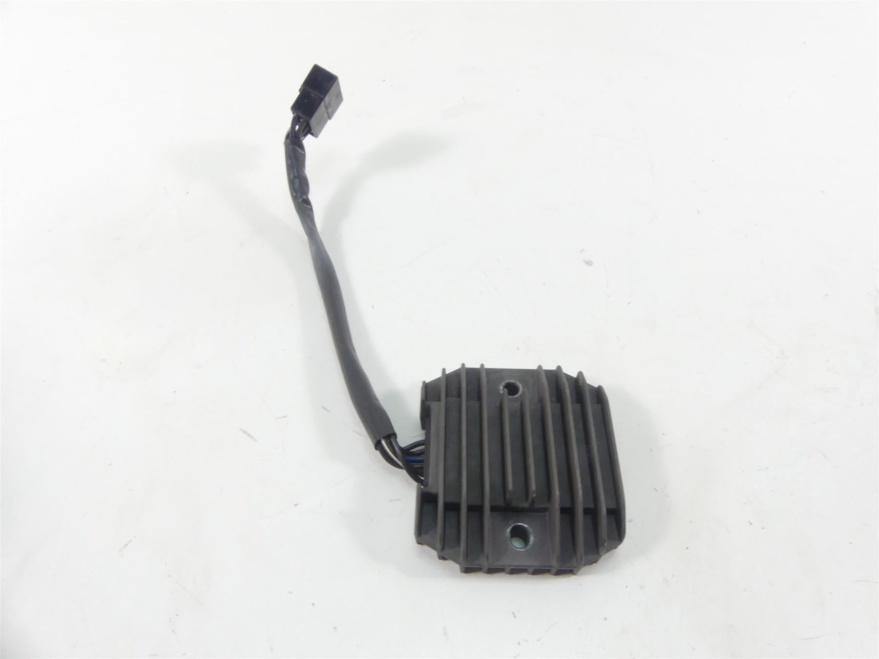 1998 Kawasaki VN800 Vulcan Rectifier Voltage Regulator SH650-12 21066-1099 {{ shop.shopifyCountryName }} - Mototech271