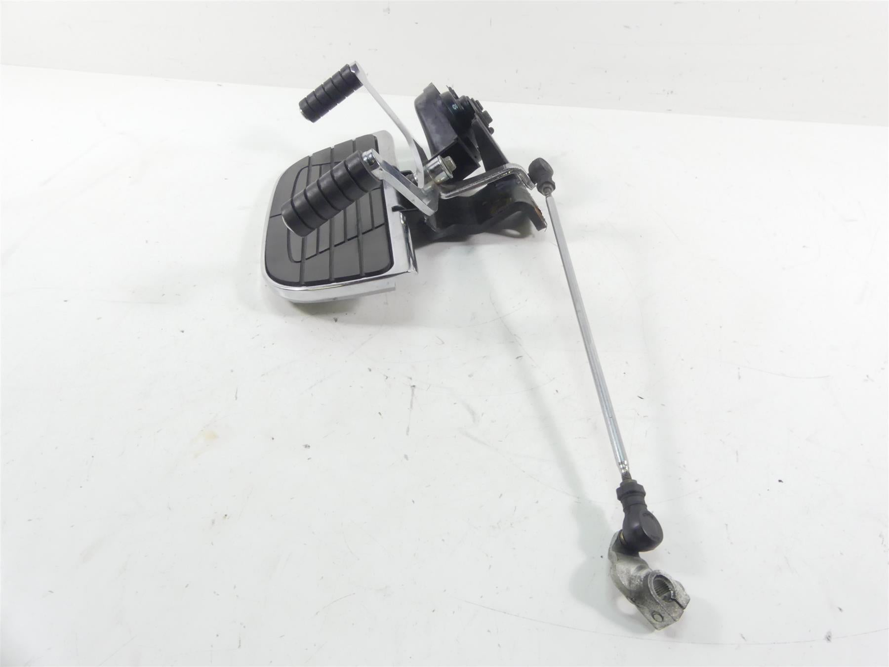 2005 Honda V-Twin VTX1800 S3 Left Front Floor Board & Shifter 50625-MCV-000 {{ shop.shopifyCountryName }} - Mototech271