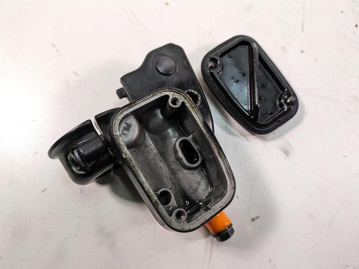 2014 Harley Touring FLHTK Electra Glide Clutch Master Cylinder 11/16" 36700056C {{ shop.shopifyCountryName }} - Mototech271