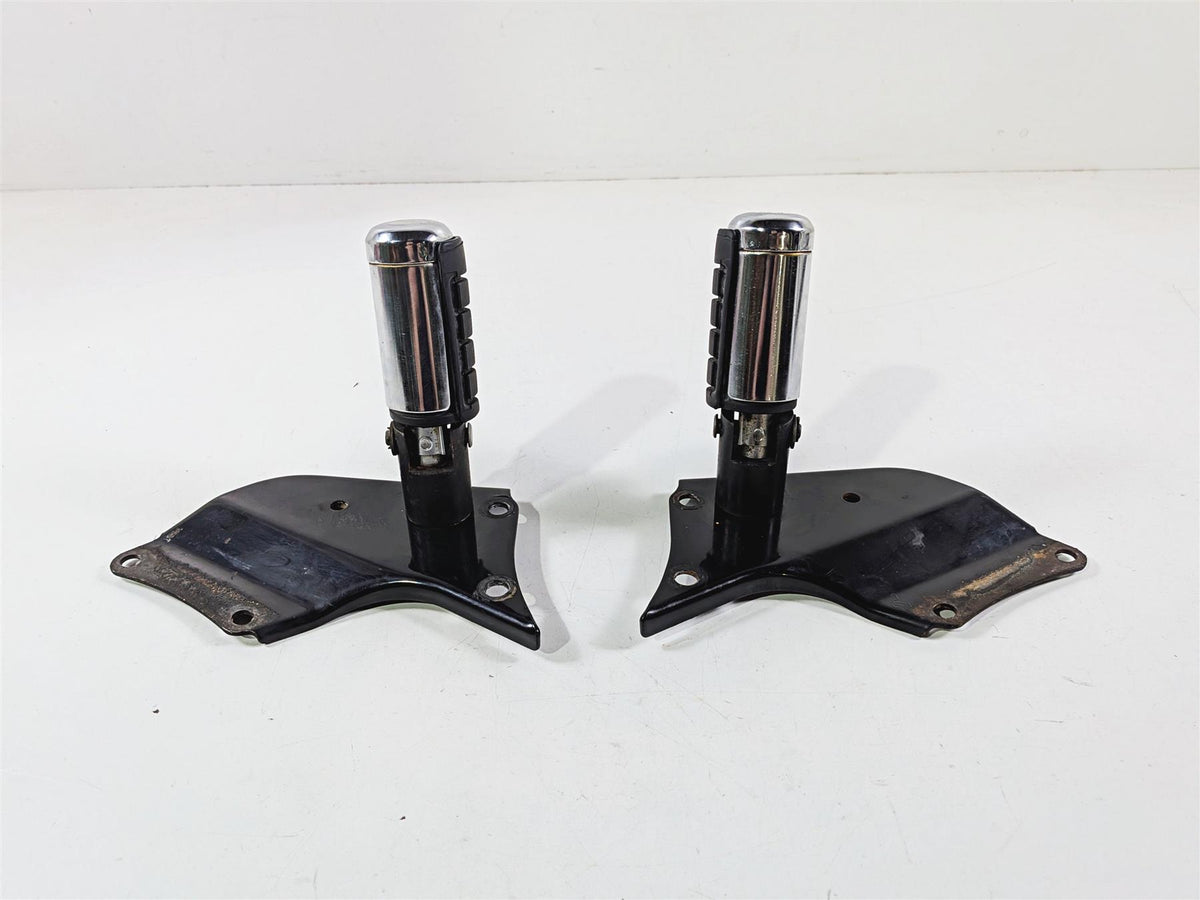 1997 Honda GL1500 CA Valkyrie Rear Passenger Footpeg Rest Set 50815-MZ0-000-Mototech271
