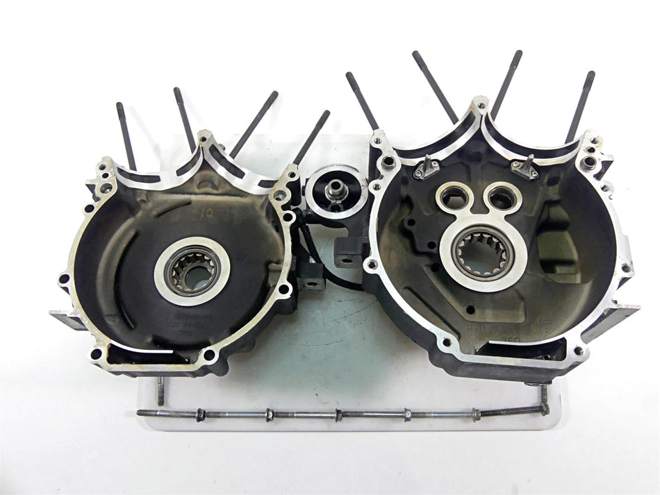 2017 Harley Dyna FXDB Street Bob Engine Motor Crankcase Crank Case 24621-06B {{ shop.shopifyCountryName }} - Mototech271