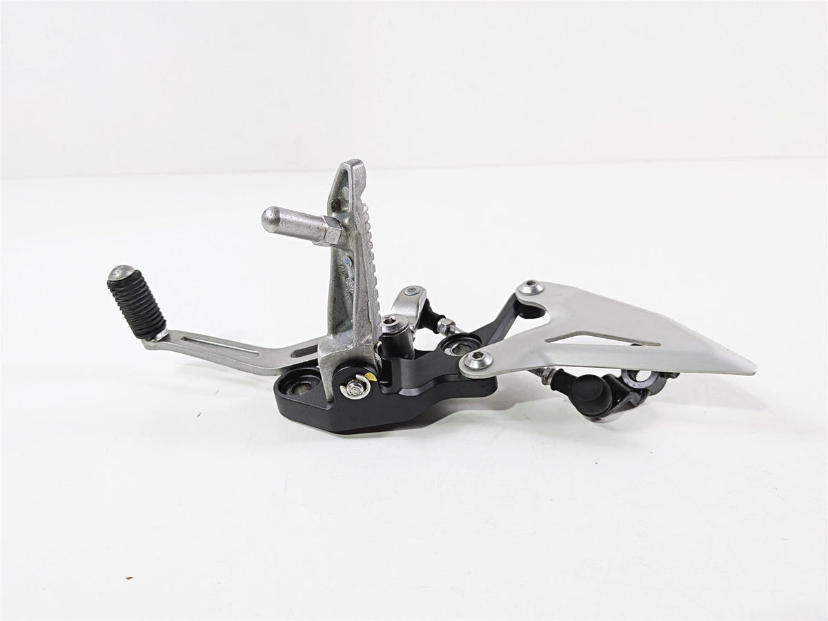 2024 Kawasaki EX500 Ninja 40th An. Left Front Foot Peg & Shifter 35063-1407 {{ shop.shopifyCountryName }} - Mototech271