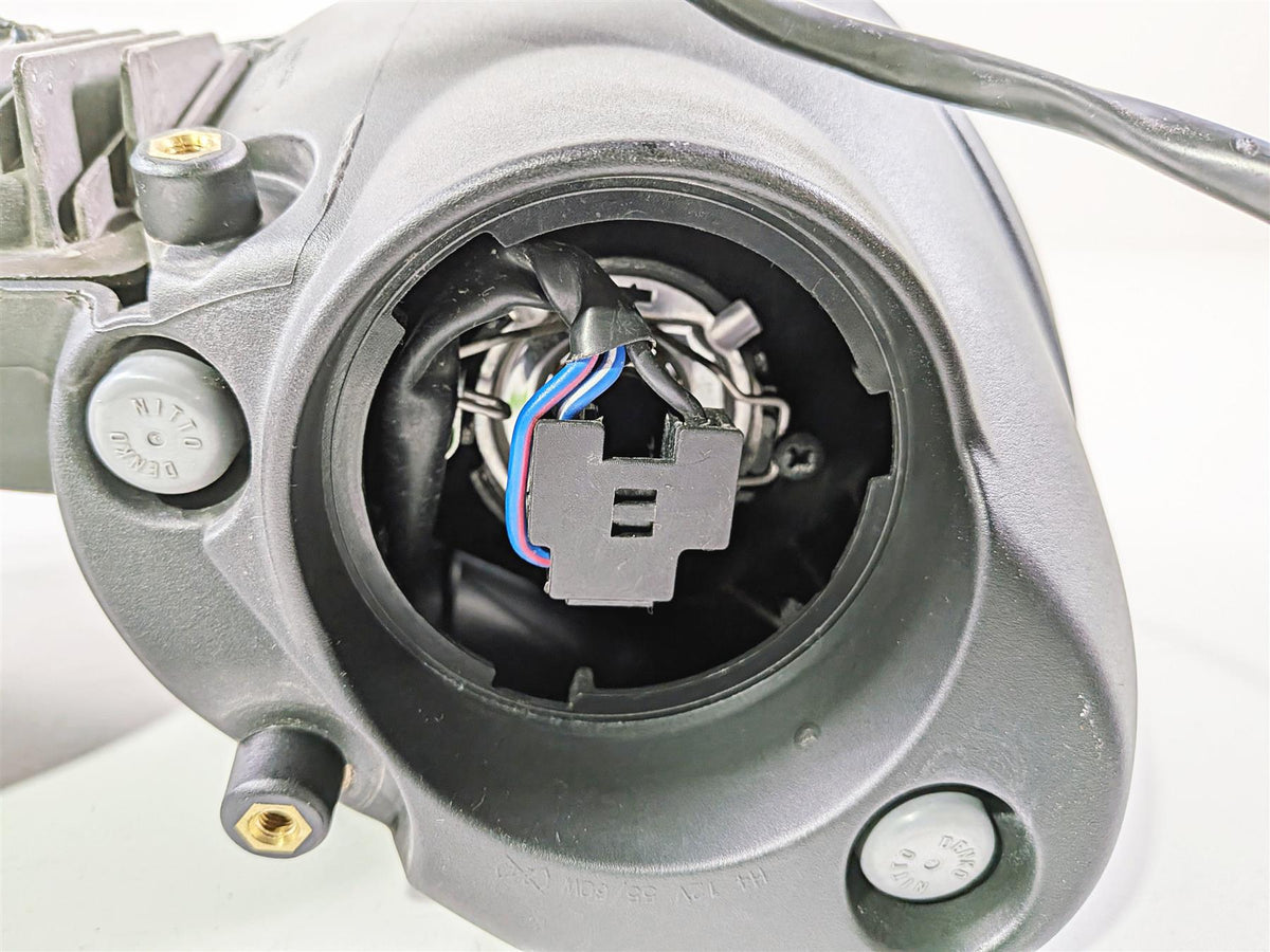 2019 Triumph Speed Triple RS 1050 Headlights Head Light Lamp -Scratch T2701345 {{ shop.shopifyCountryName }} - Mototech271