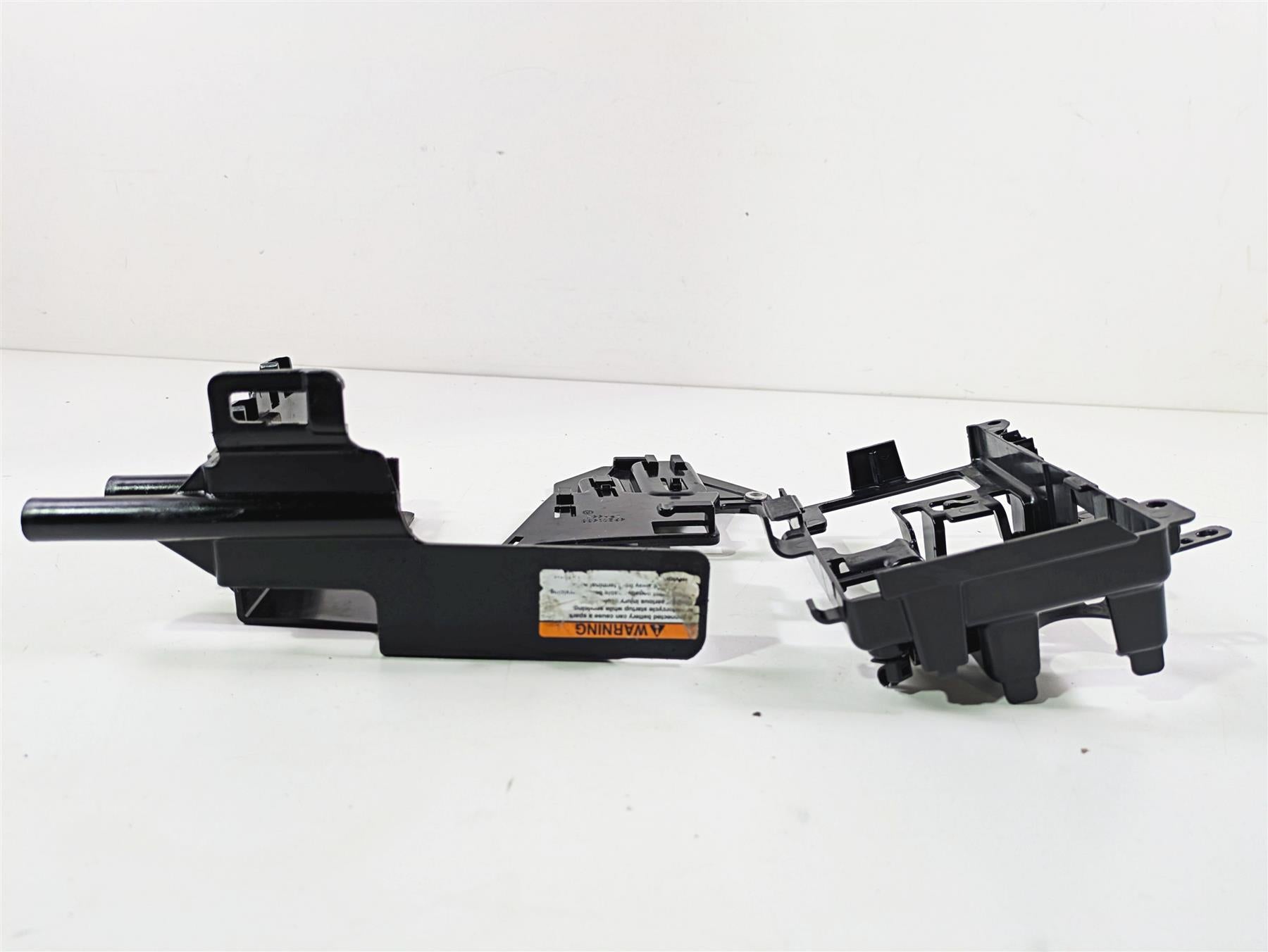 2020 Harley Softail FXST Standard Electrical Carrier Plastic Set 66000126 {{ shop.shopifyCountryName }} - Mototech271
