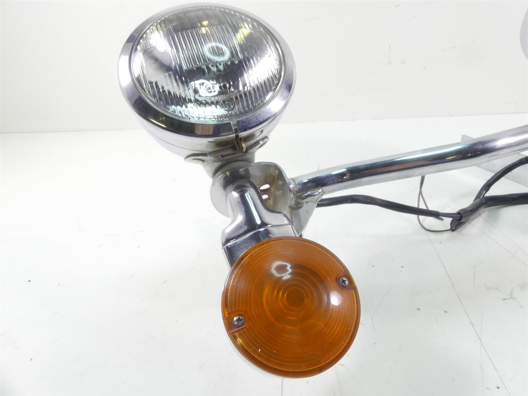 1998 Harley Touring FLHTC Electra Glide Front Blinker Spot Light -Read 68712-94 {{ shop.shopifyCountryName }} - Mototech271