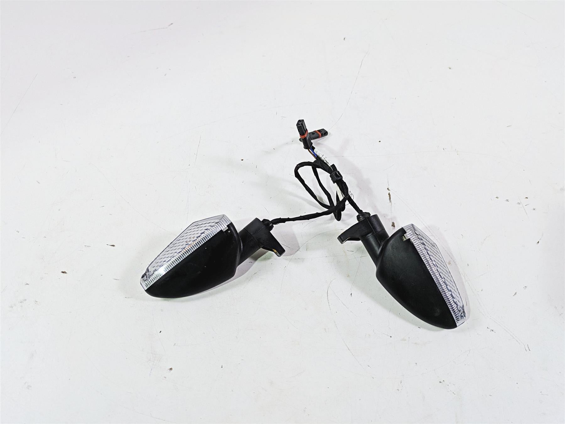 2017 BMW F800GS Adv K75 Front Blinker Turn Signal Set 63138534354 63138534355 {{ shop.shopifyCountryName }} - Mototech271