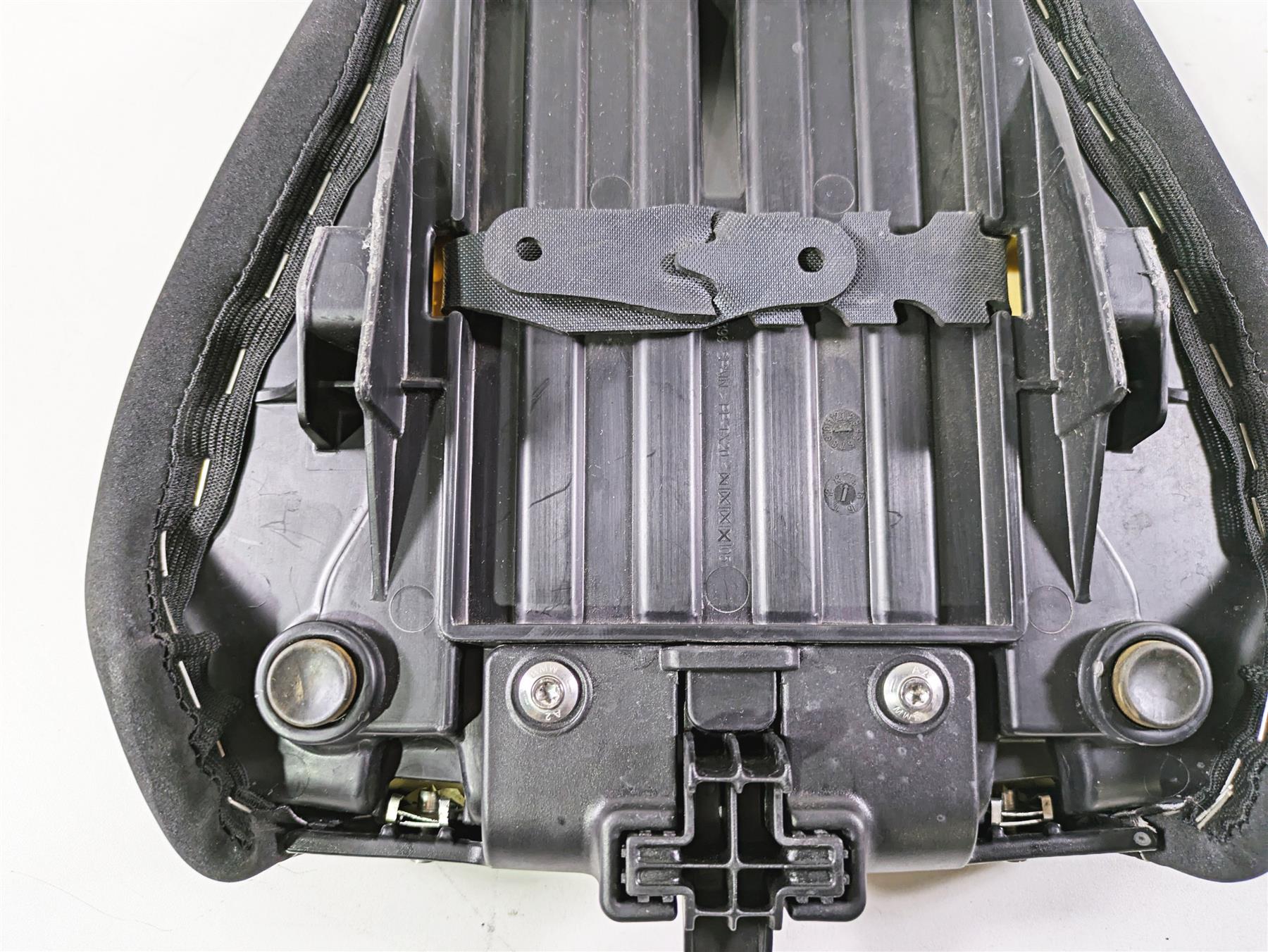 2014 BMW R nine T R9T K21 Custom Front Seat Saddle 77348546218 {{ shop.shopifyCountryName }} - Mototech271