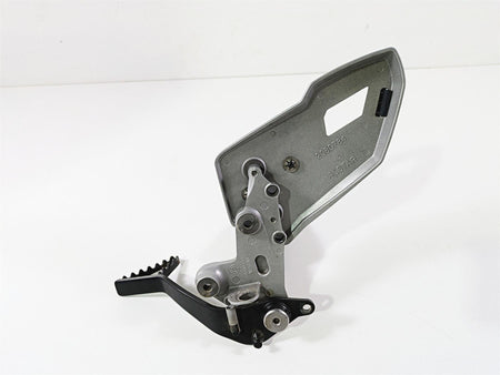 2015 Triumph Tiger Explorer XC Right Front Footpeg & Brake Pedal - Read T2080788 {{ shop.shopifyCountryName }} - Mototech271