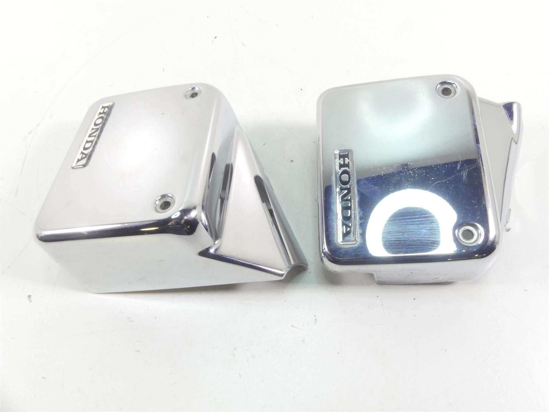 2003 Honda VT750 DC Shadow Spirit Side Chrome Cover Set - Read 83500-MCL-0000 {{ shop.shopifyCountryName }} - Mototech271