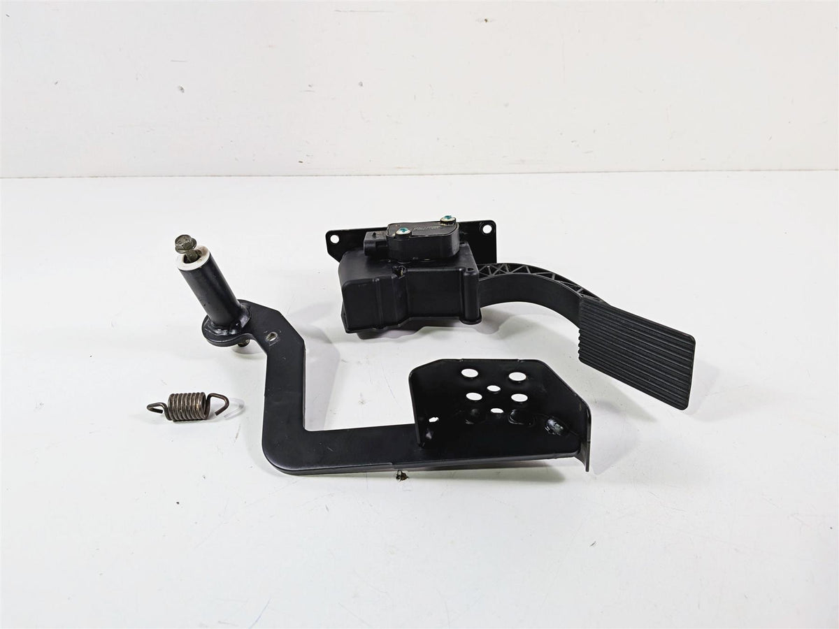 2024 Polaris RZR XP 1000 Sport Brake & Accelerate Pedal Set 1025542 4080361 {{ shop.shopifyCountryName }} - Mototech271