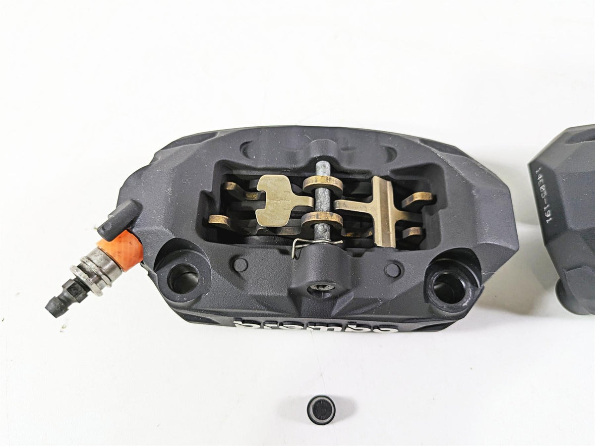 2014 BMW R nine T R9T K21 Front Brake Caliper Set 100mm Brembo 34118535162 {{ shop.shopifyCountryName }} - Mototech271