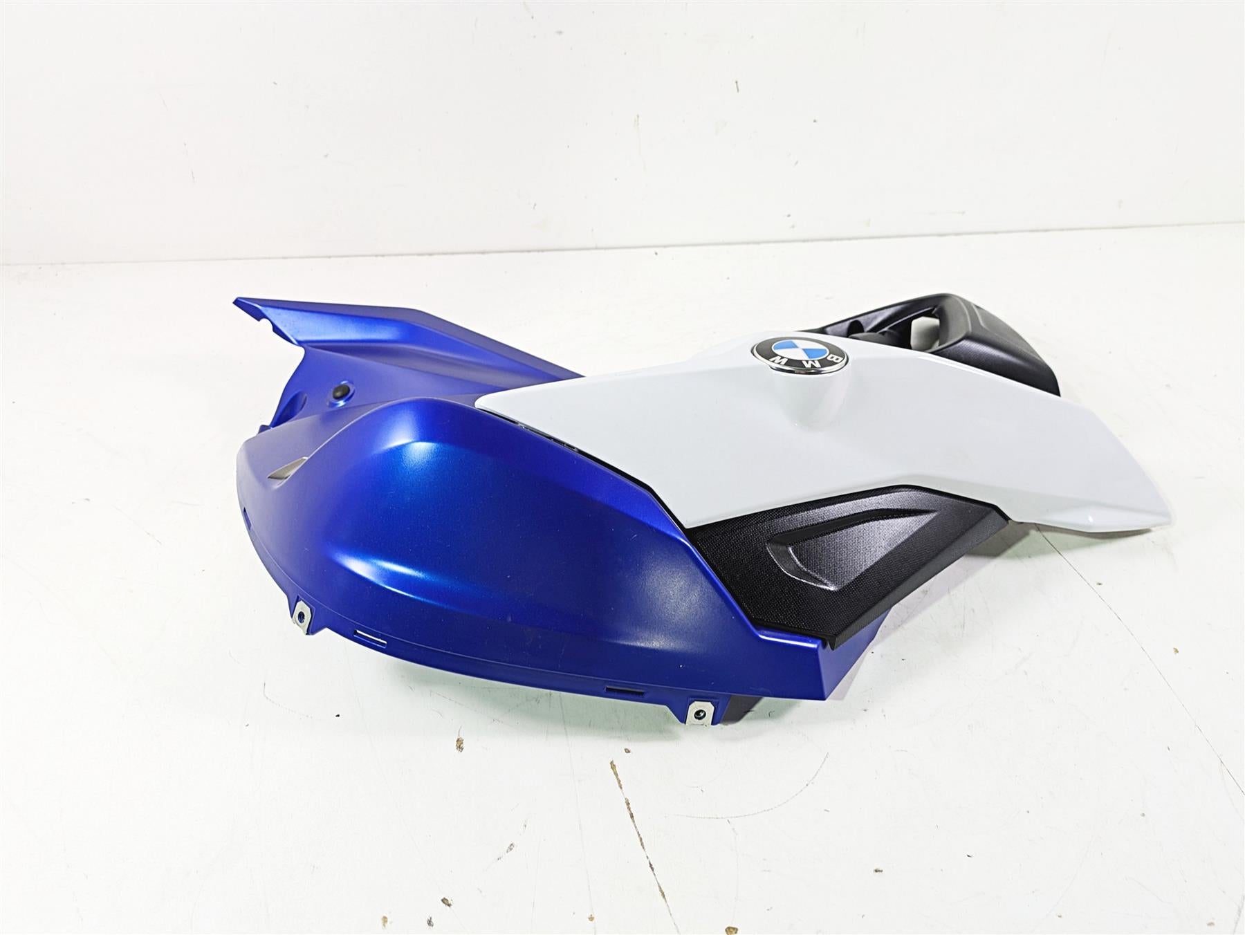 2016 BMW F800R K73 Left Tank Fairing Cover Blue White 46638530193 46637698111 {{ shop.shopifyCountryName }} - Mototech271