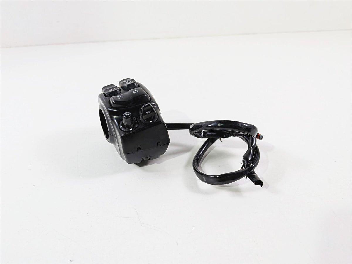 2016 Harley Touring FLHX Street Glide Left Hand Cruise Control Switch 71500128A {{ shop.shopifyCountryName }} - Mototech271