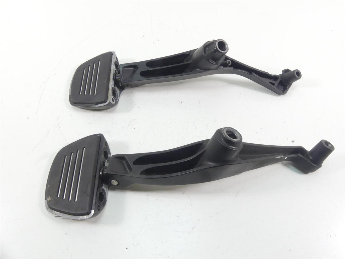 2013 Victory Cross Country Rear Passenger Footpeg Set -Read L 5136384 R 5136385 {{ shop.shopifyCountryName }} - Mototech271