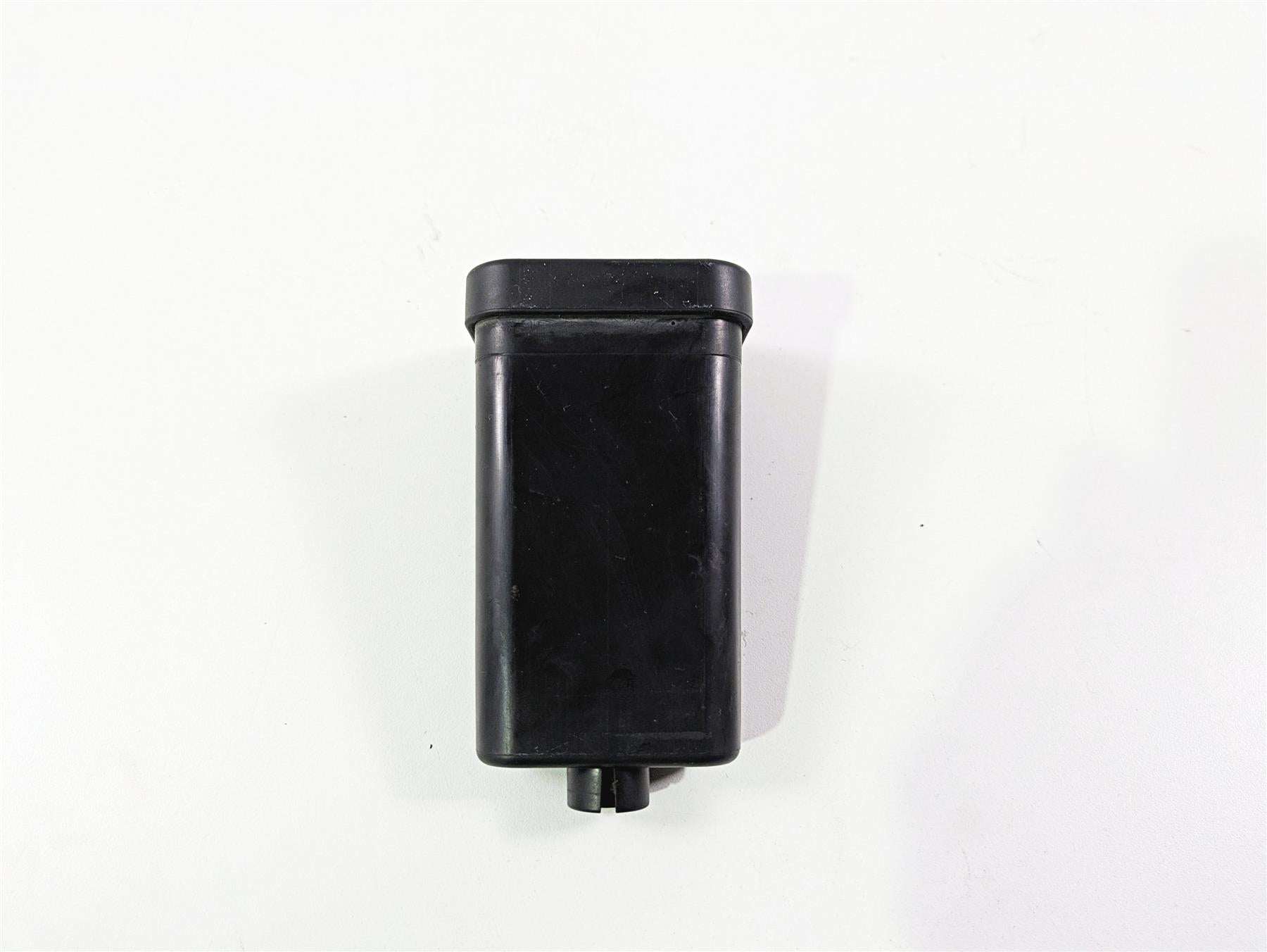 2004 Harley Softail FXSTDI Deuce Tssm Turn Signal Module 68923-00C {{ shop.shopifyCountryName }} - Mototech271