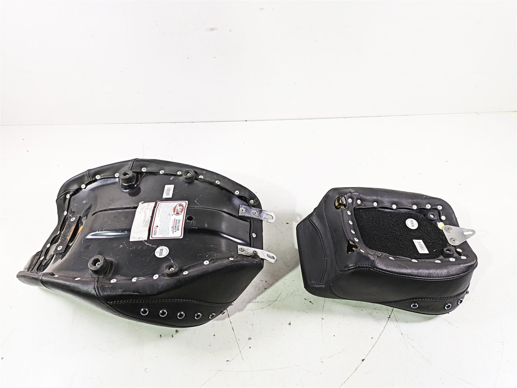 2008 -UP Harley Touring FLHR / X / T / TR Mustang Seat Saddle Set 76028 {{ shop.shopifyCountryName }} - Mototech271