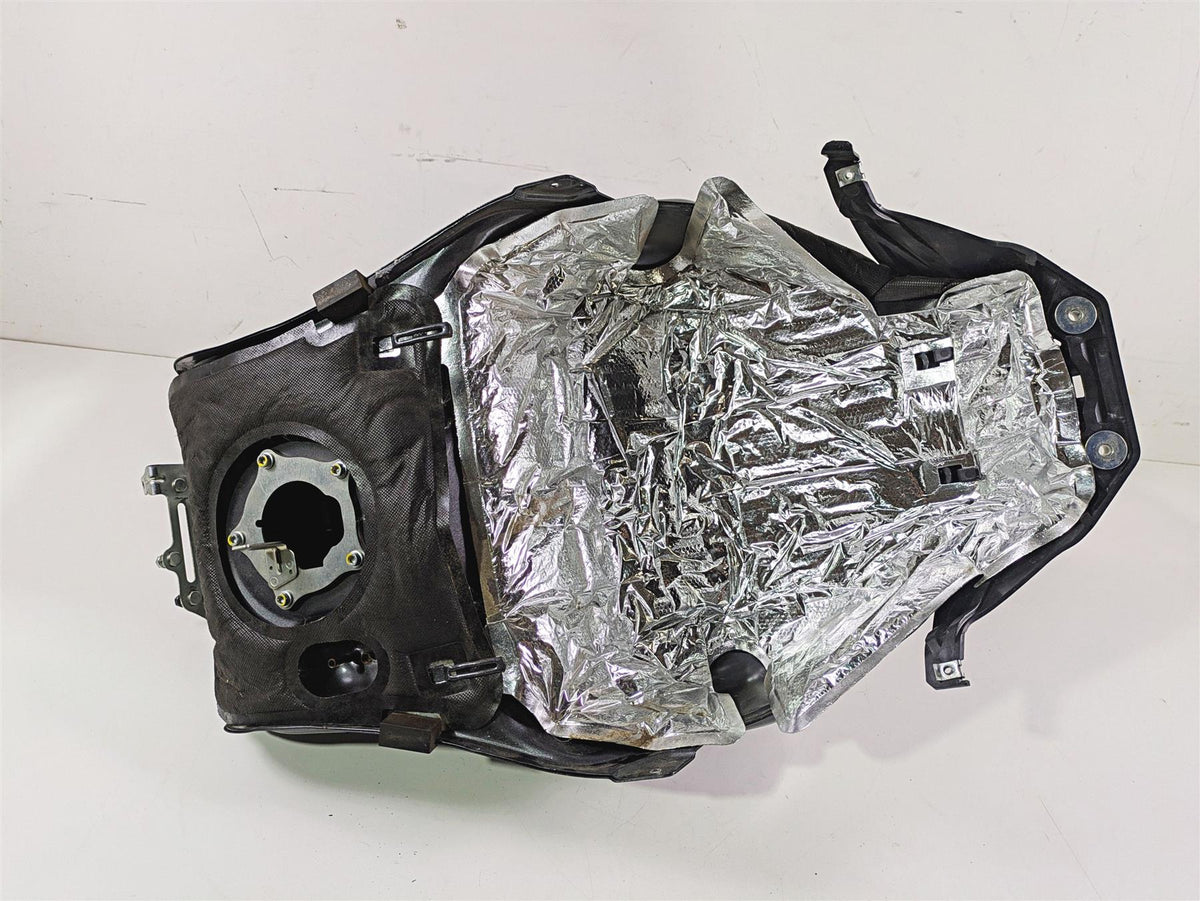 2023 Suzuki GSX1300 RR Hayabusa Fuel Gas Petrol Tank - Read 44100-10L00 {{ shop.shopifyCountryName }} - Mototech271